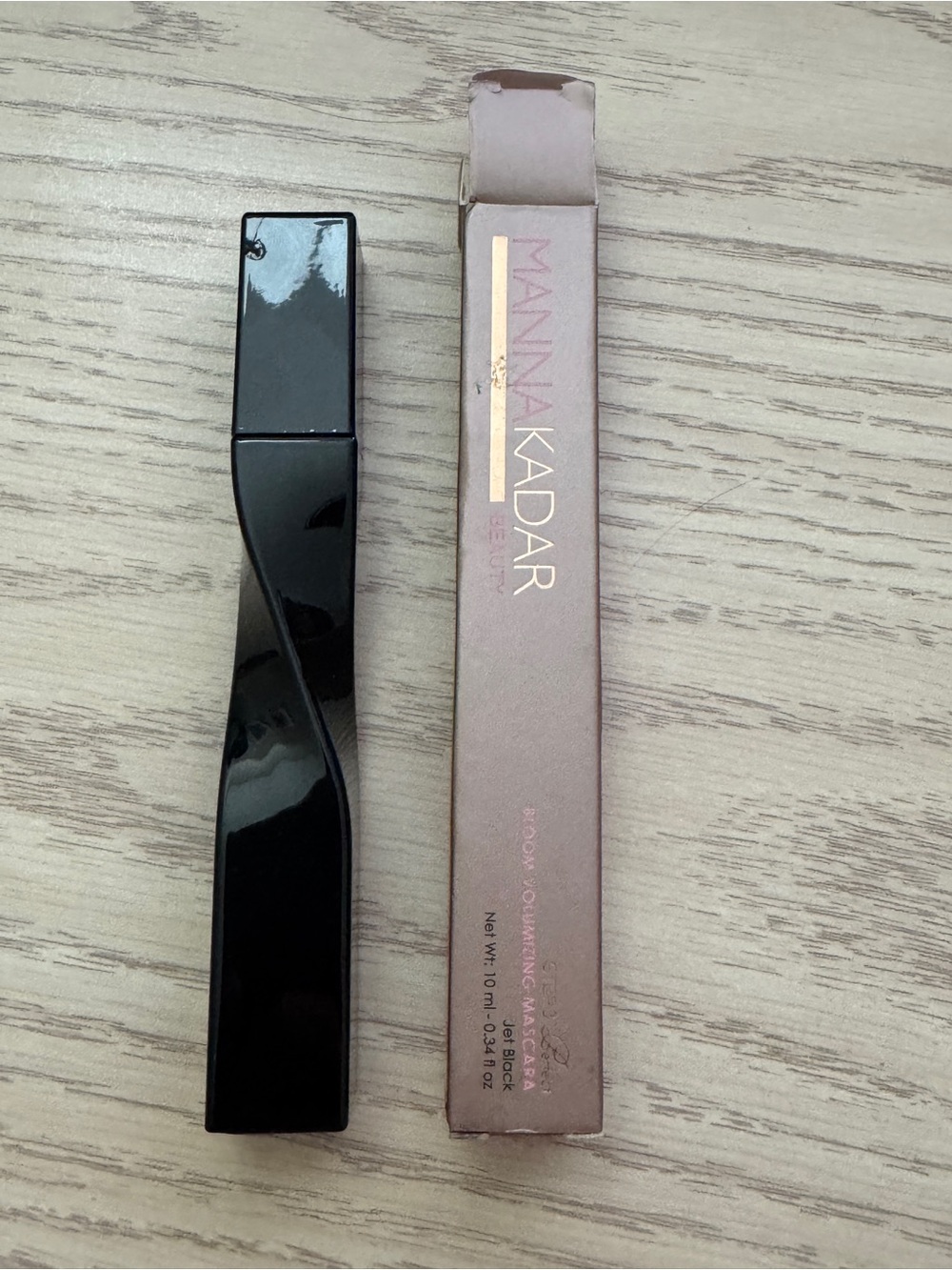 Volumizing Mascara by MANNA KADAR BEAUTY